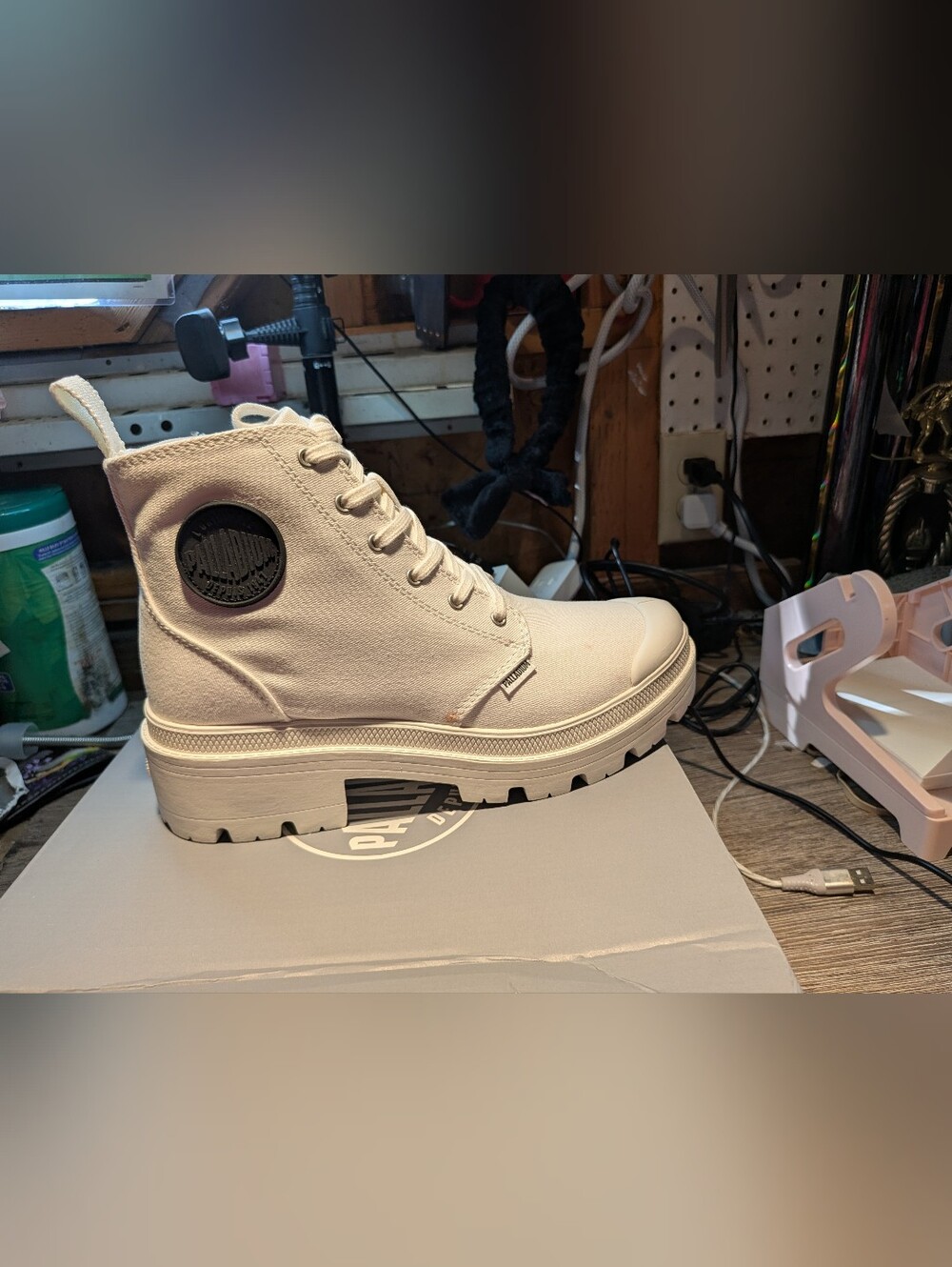 Palladium New In The Box Women's Twill Star White High Top Size 7.5